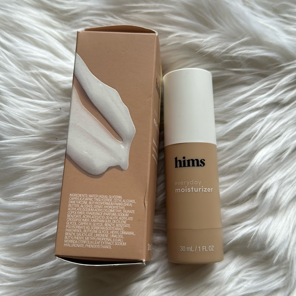 Hims Everyday Moisturizer - Balance and Hydrates Skin
